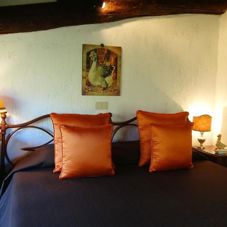 Casa Matilde Bed & Breakfast Mommio Стая снимка